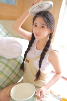 《漂亮的女邻居在线
